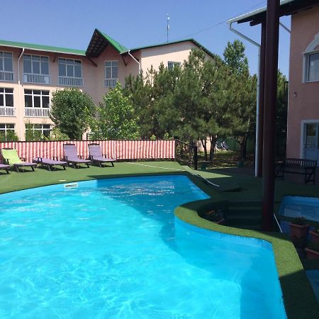 Hotel Allians Коблеве Екстер'єр фото