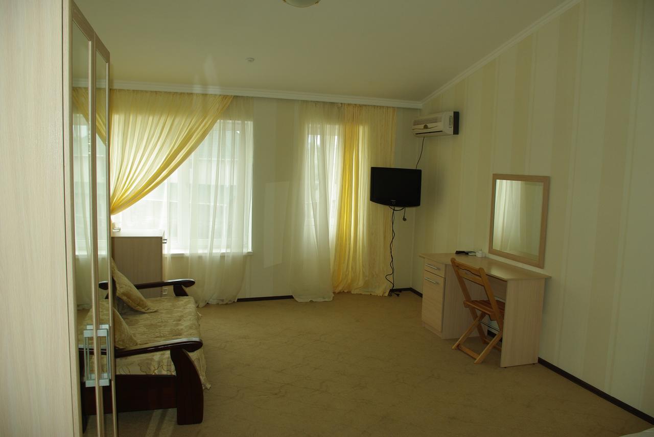 Hotel Allians Коблеве Екстер'єр фото
