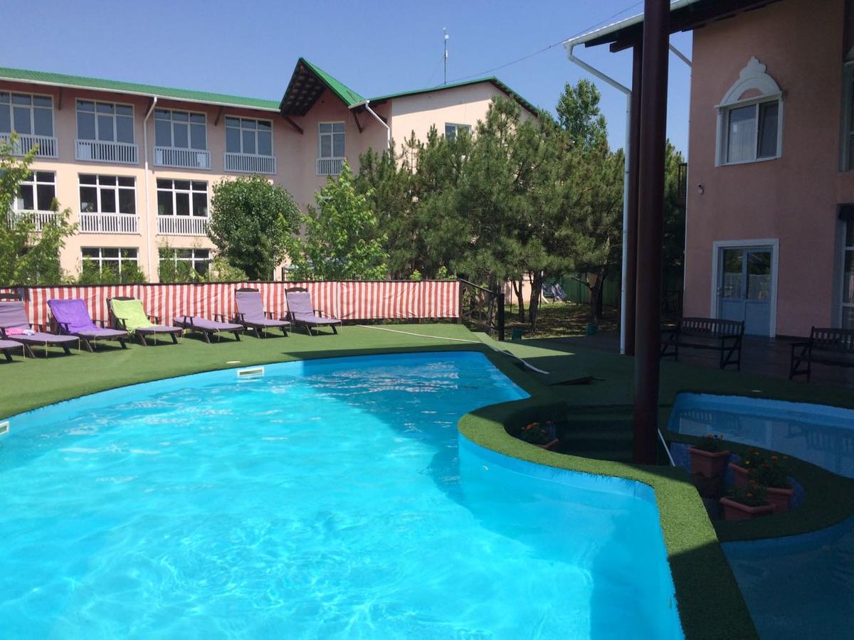 Hotel Allians Коблеве Екстер'єр фото