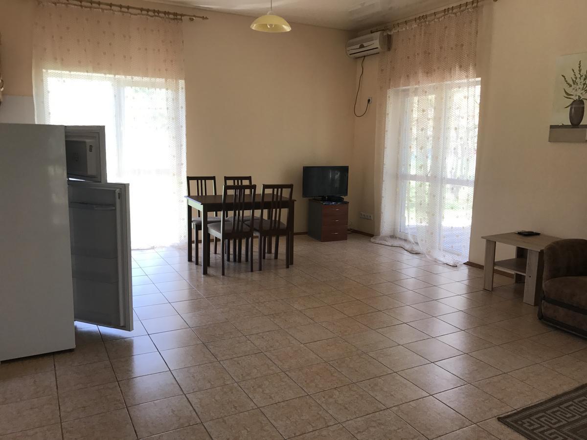 Hotel Allians Коблеве Екстер'єр фото